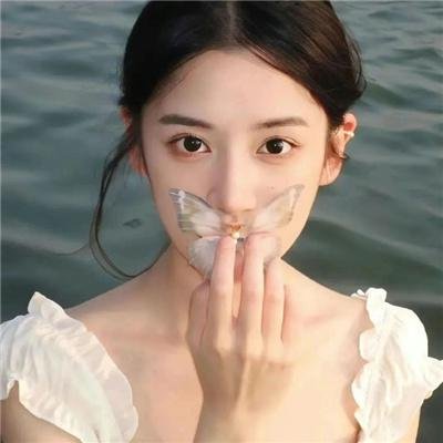 生活艰难所以快乐